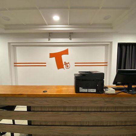 T Hotel Jalan Sultanah Alor Setar Bagian luar foto
